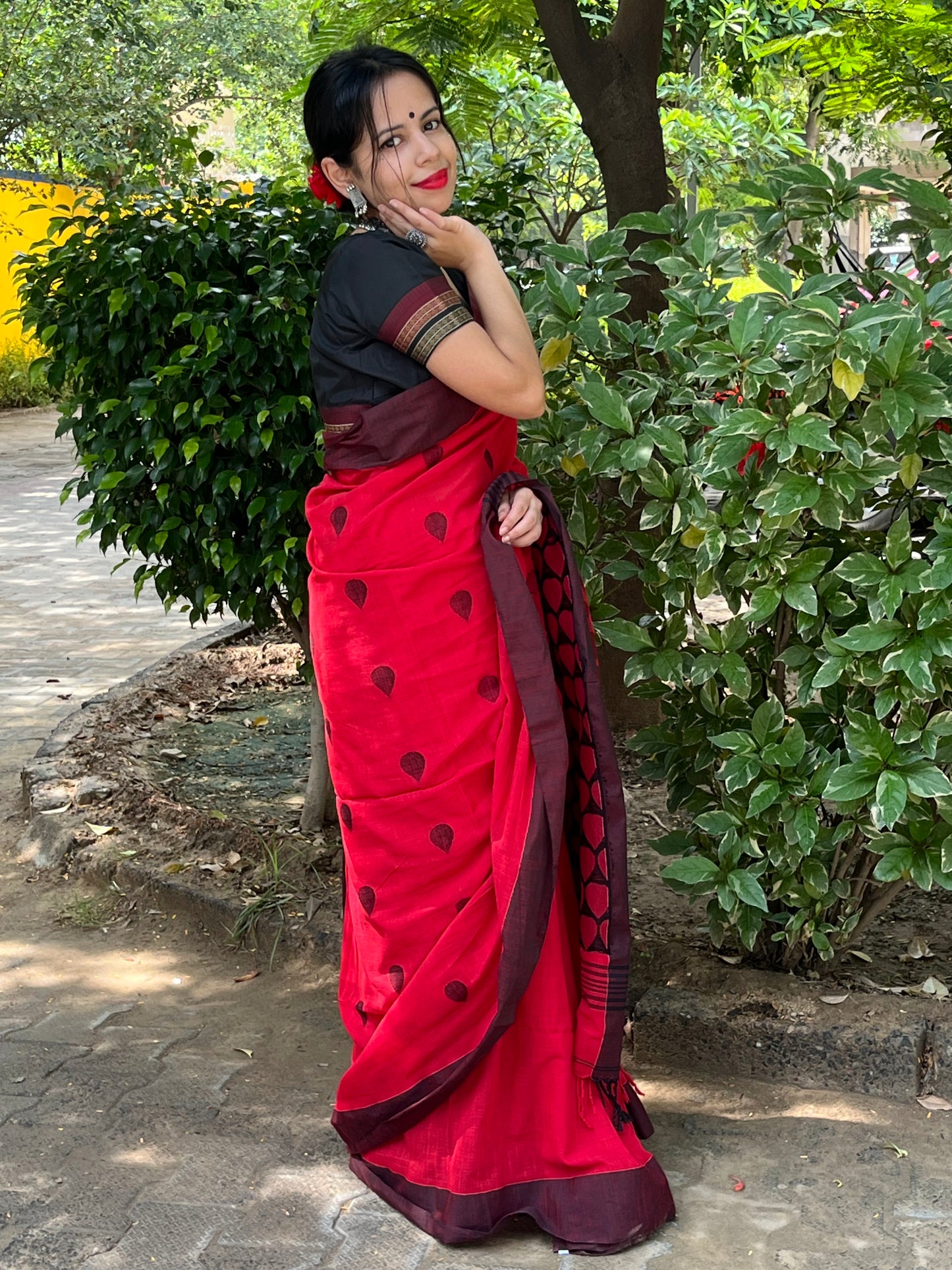 GAURI - Red Khadi Cotton Jamdani Saree
