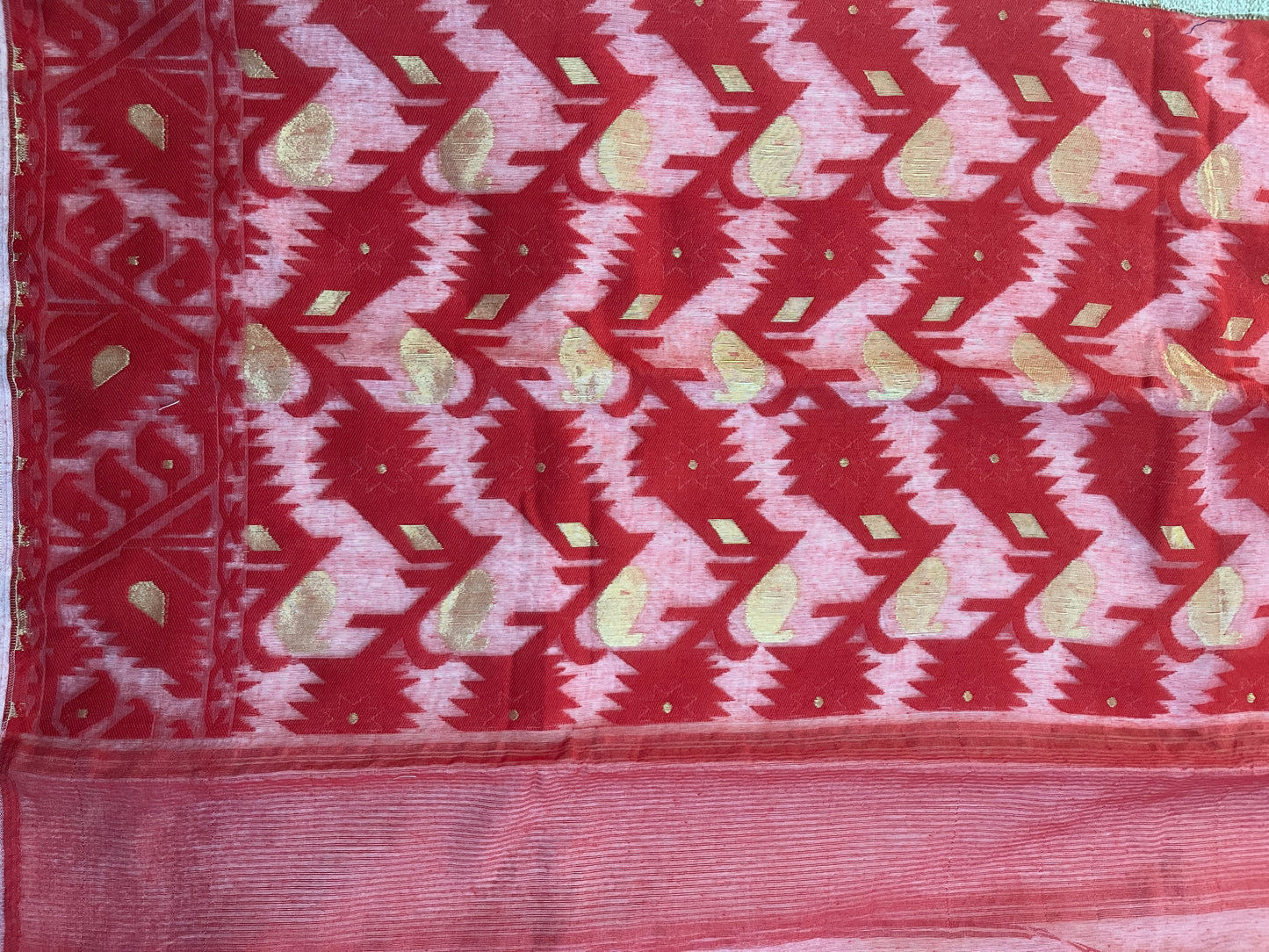 MALINI - White-Red Jamdani Saree