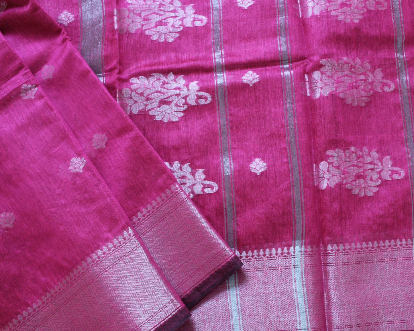 Magenta Jacquard Cotton Silk Saree