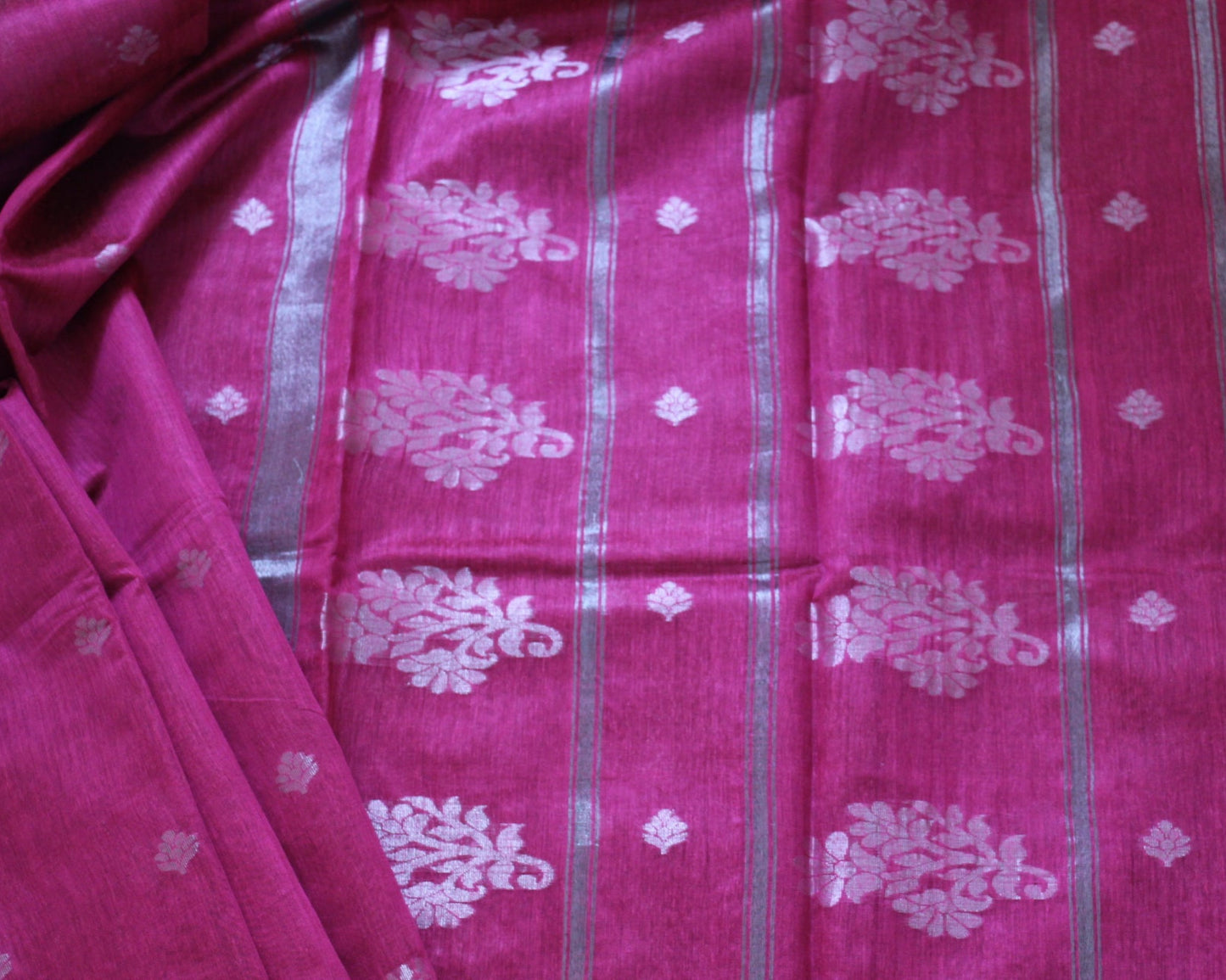 Magenta Jacquard Cotton Silk Saree