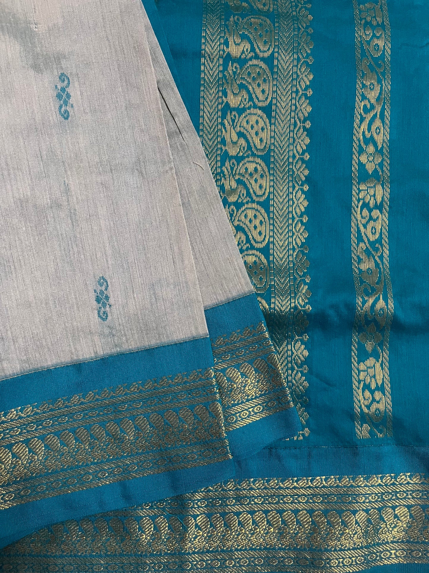 KALYANI - Steel and Teal Pure Cotton Saree