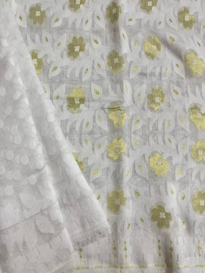 Jahnavi - White Jamdani Saree