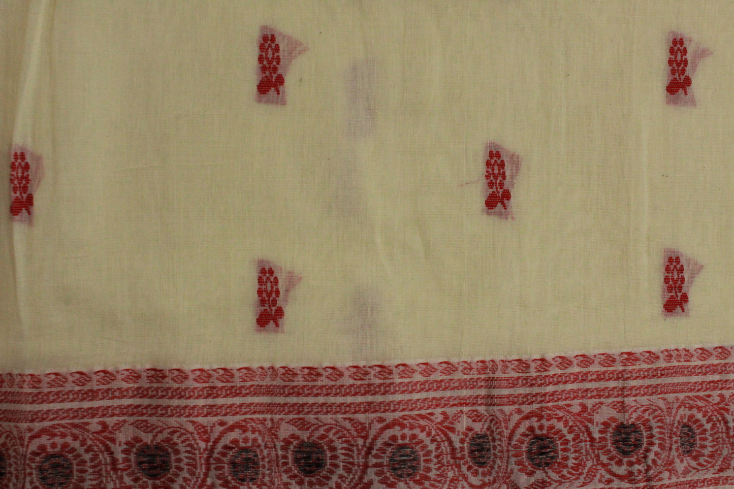 SHREE - Off-White Pure Cotton Baluchari Saree