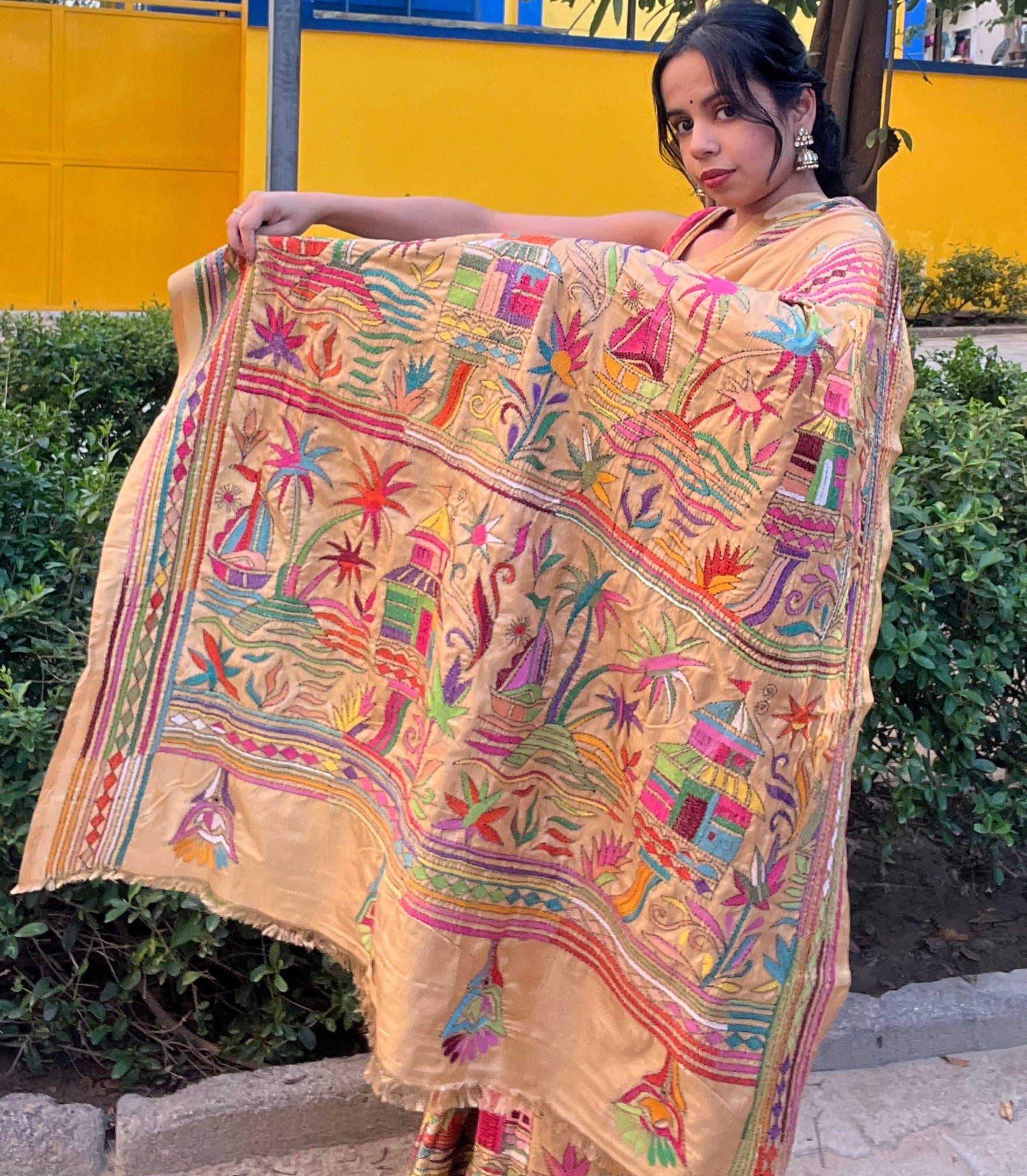 Gulabi Hand Embroidered Kantha Stitch Matka Blended Silk Saree With Running  Blouse Piece